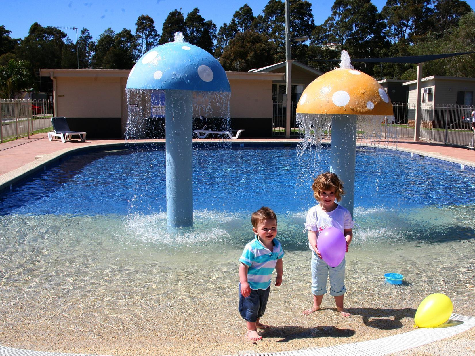 Clyde View Holiday Park เบทแมนส์เบย์ ภายนอก รูปภาพ