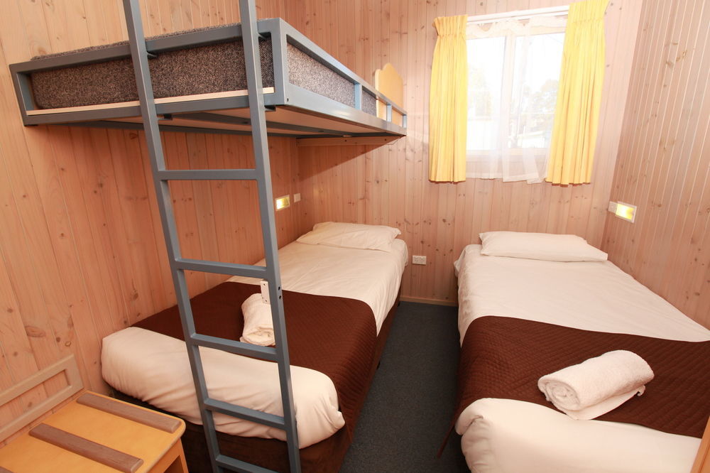 Clyde View Holiday Park เบทแมนส์เบย์ ภายนอก รูปภาพ