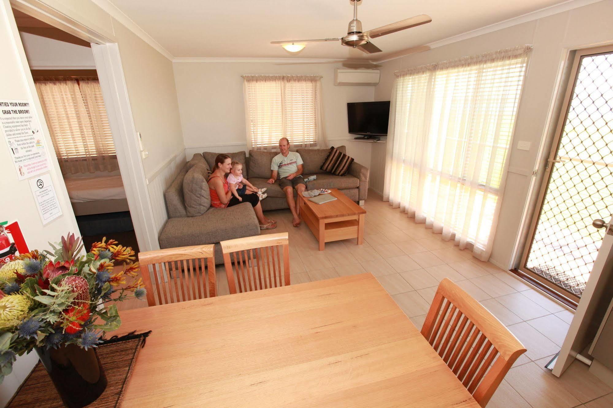Clyde View Holiday Park เบทแมนส์เบย์ ภายนอก รูปภาพ