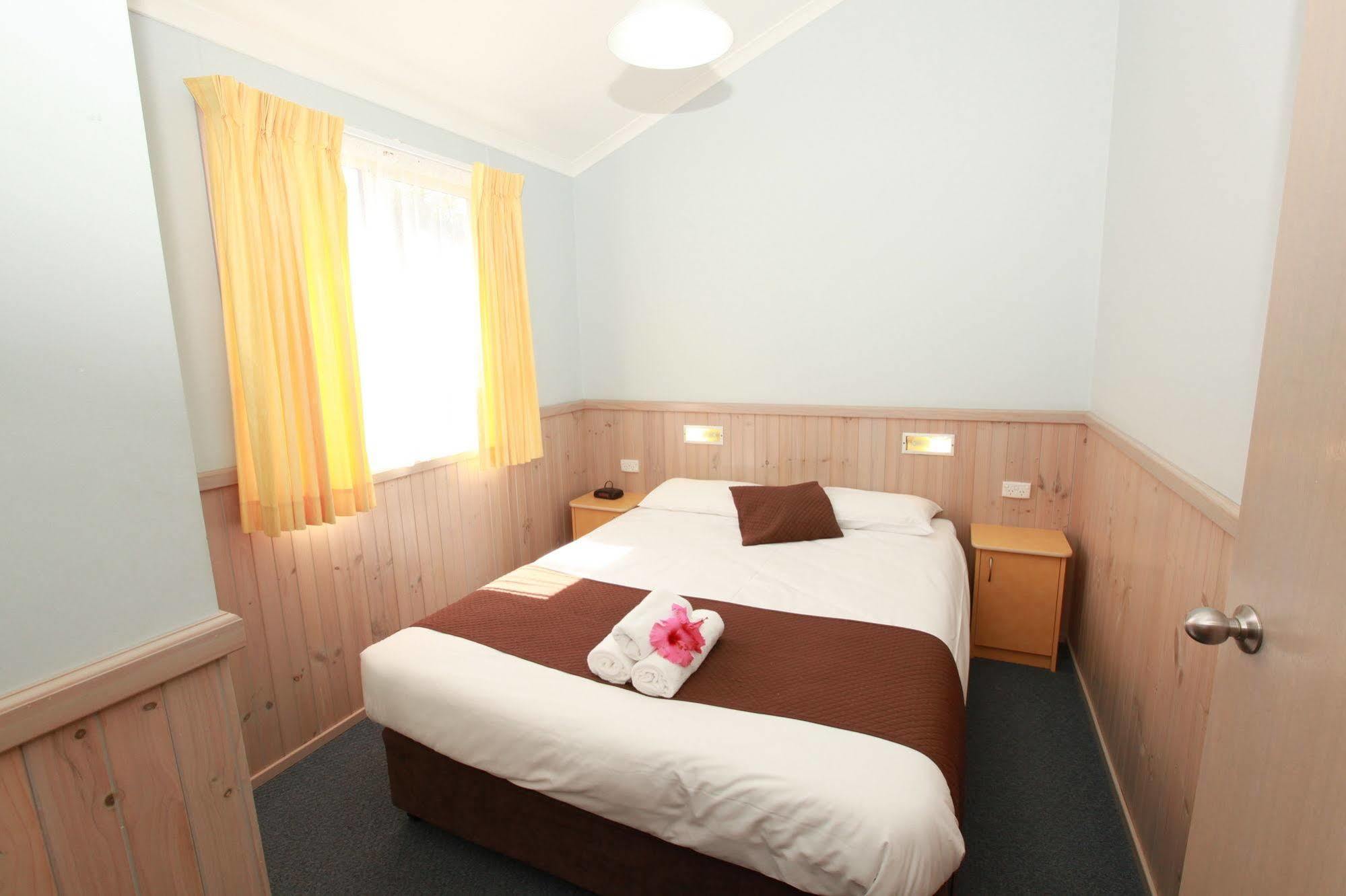 Clyde View Holiday Park เบทแมนส์เบย์ ภายนอก รูปภาพ