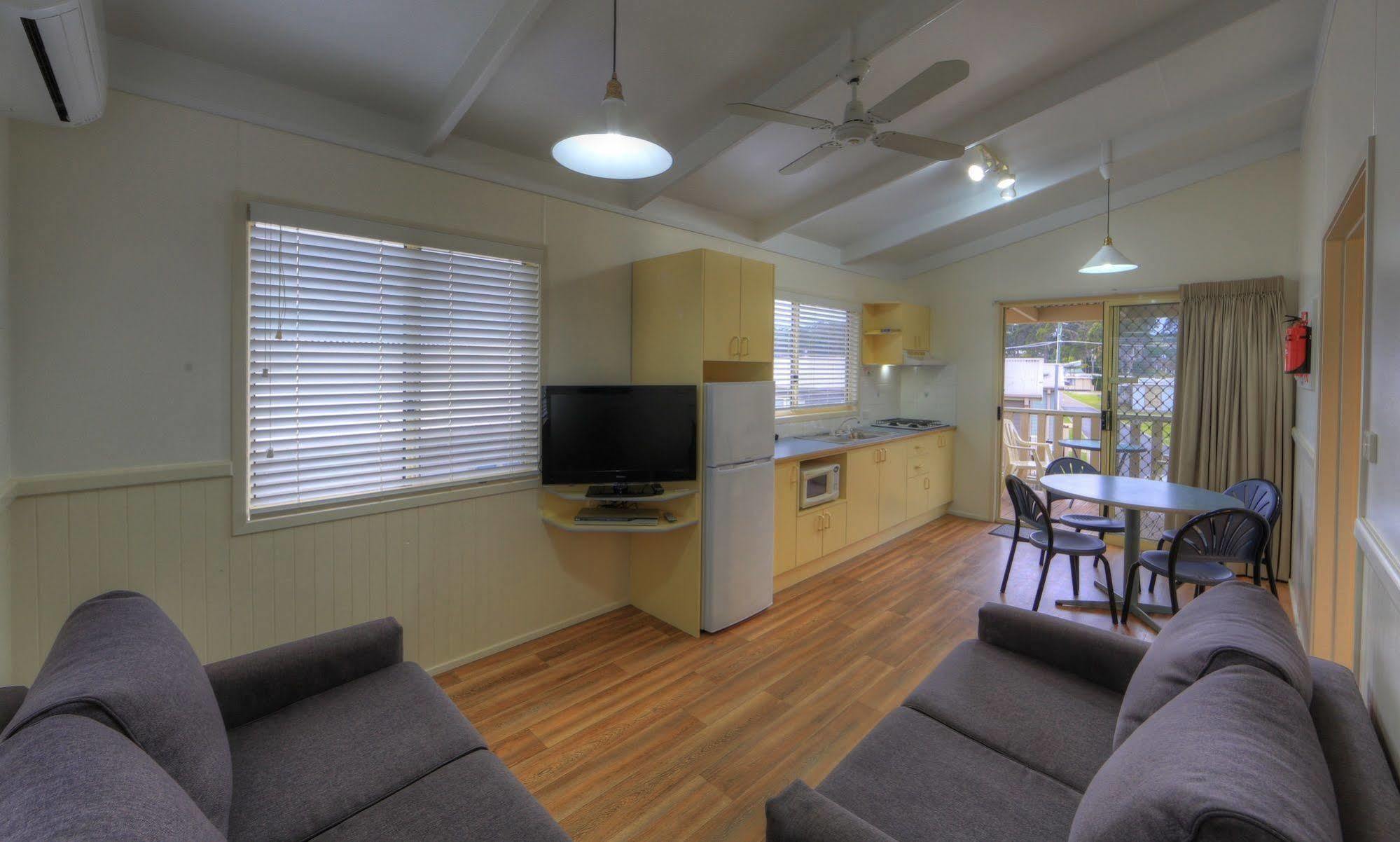 Clyde View Holiday Park เบทแมนส์เบย์ ภายนอก รูปภาพ